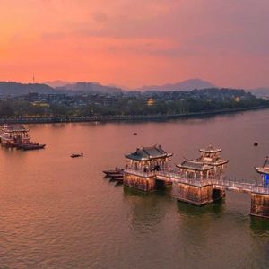 边接吻边插aaasexsex六间房
